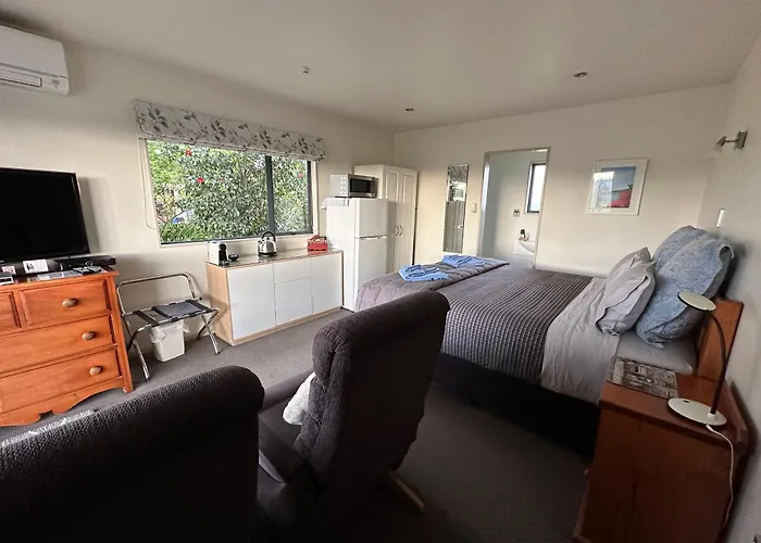 Bluebell Lodge And Cottage